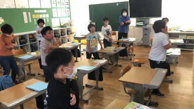 3・４年外国語活動 (3)